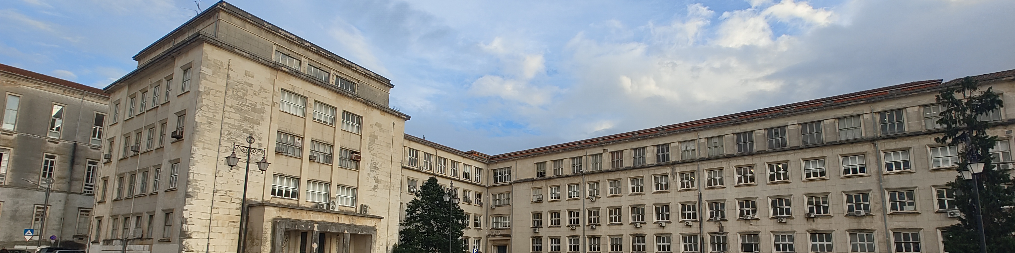 Universität von Coimbra, der Flughafen Tempelhof lässt grüßen