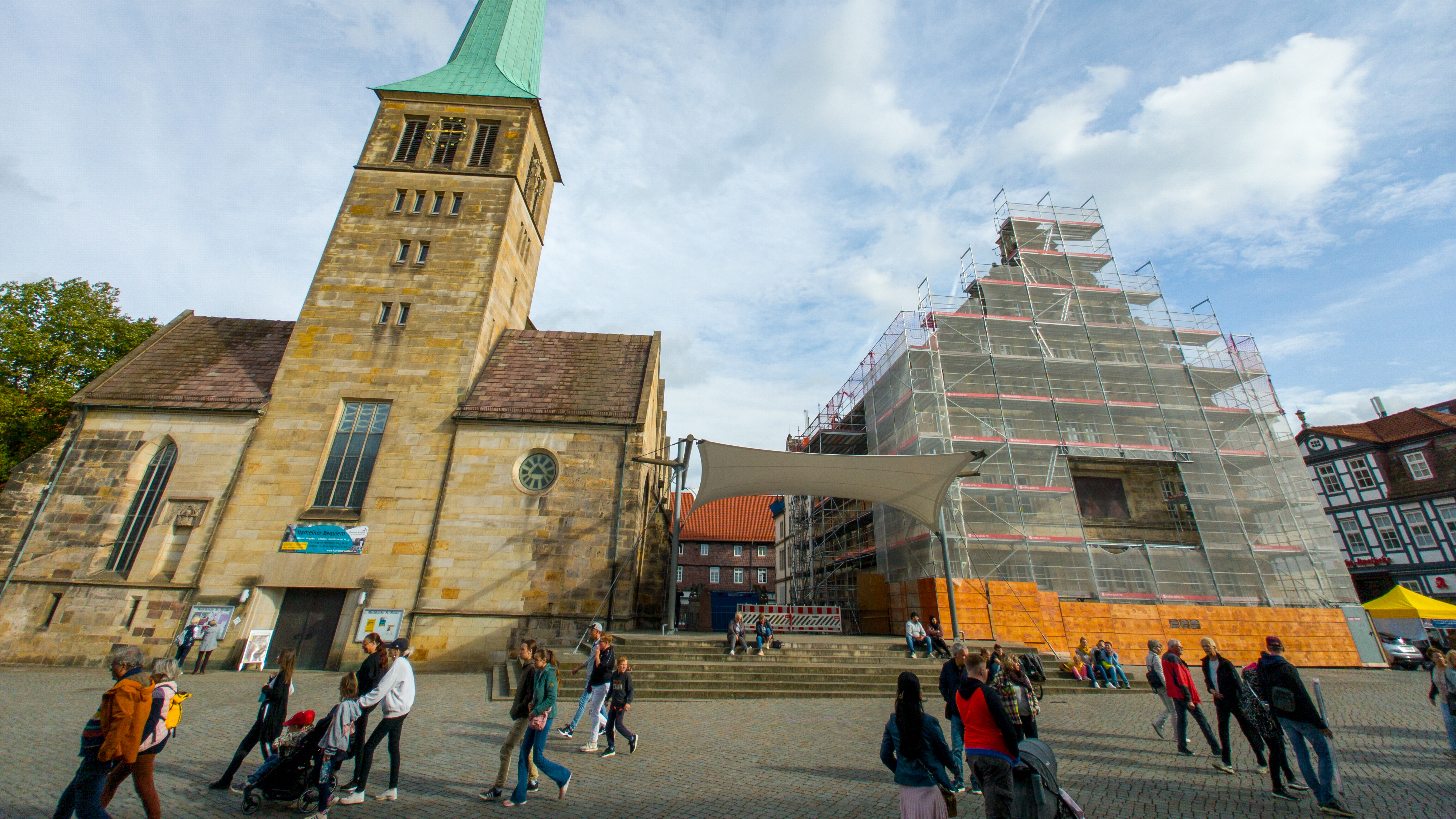 Die Marktkirche und das Hochzeitshaus, mit dem Glocken- und Figurenspiel