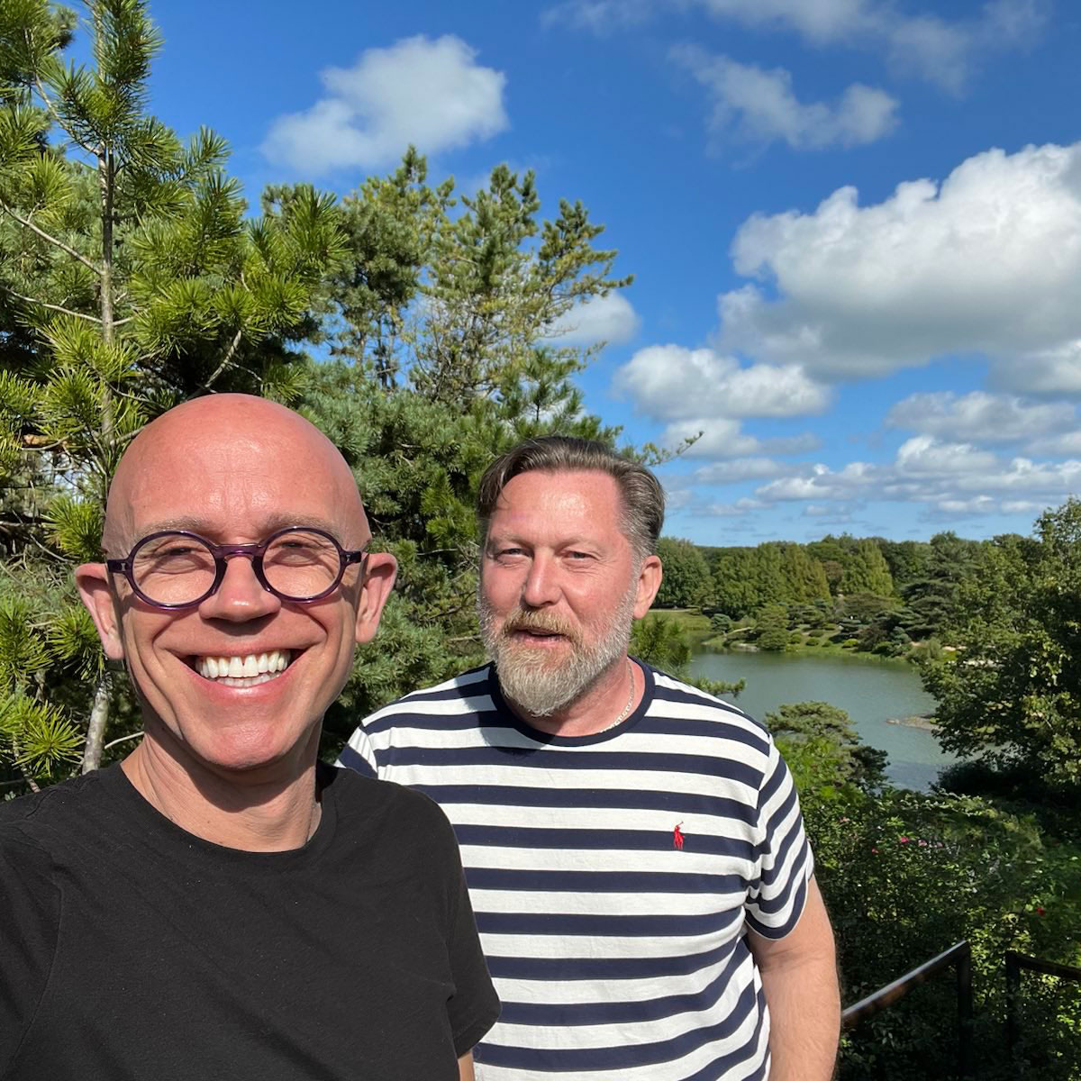 D. und ich im vor dem Japanischen Garten