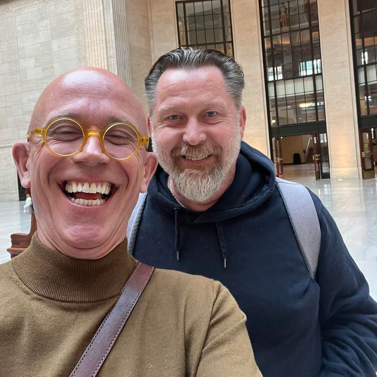 D. und ich in der Union Station von Chicago