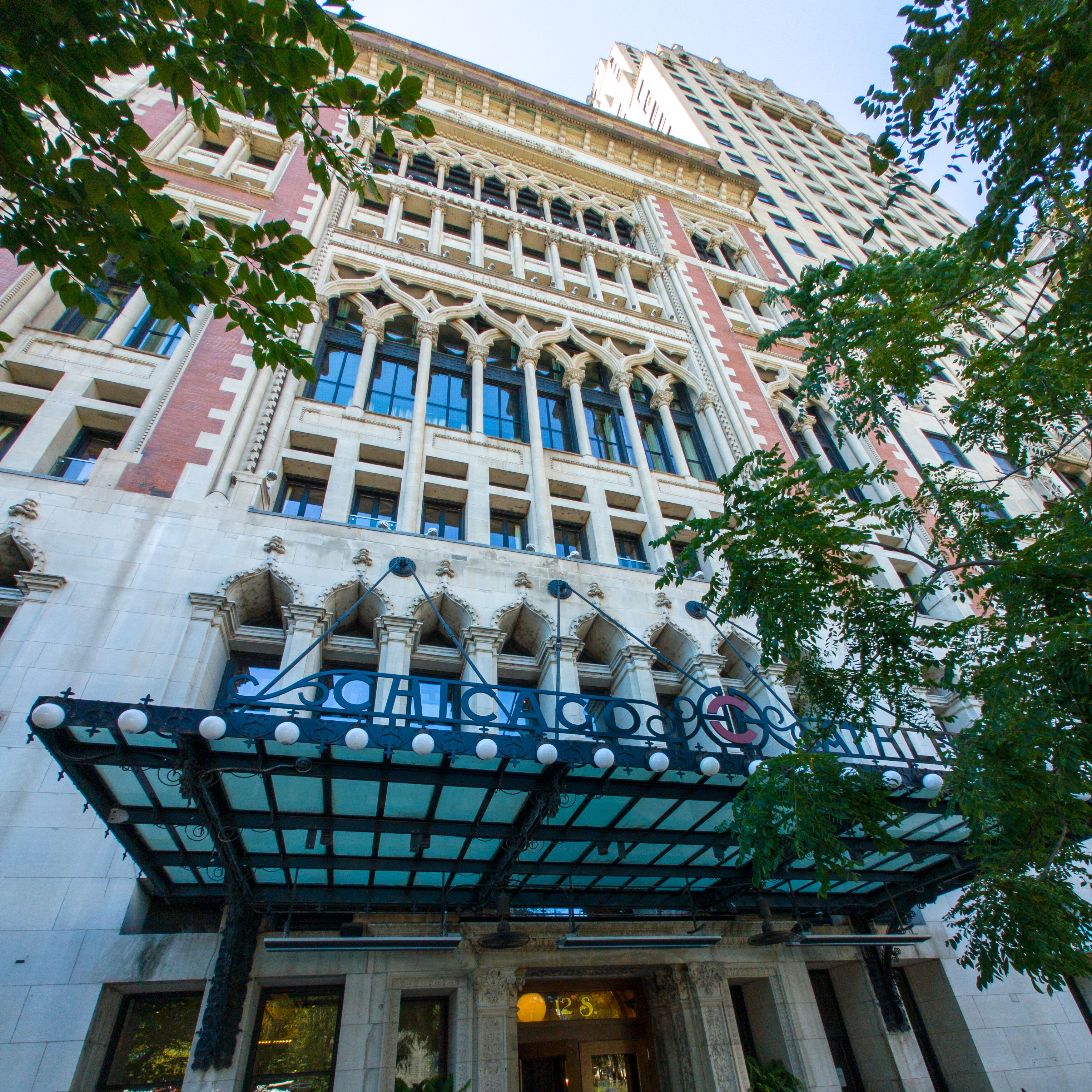 Der Eingang zum "Chicago Athletic Club"