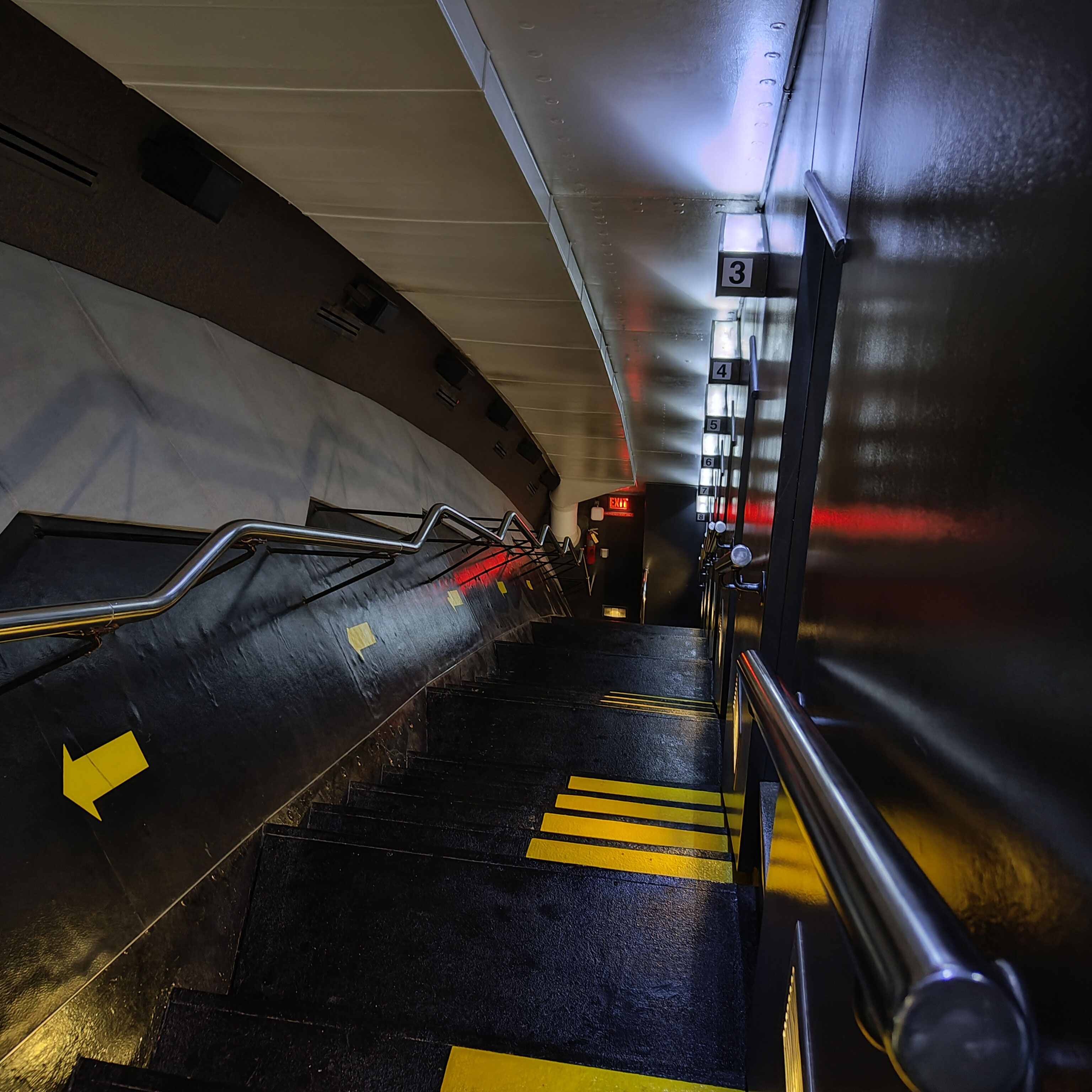 Abstieg zum Freienfall der Gondeln