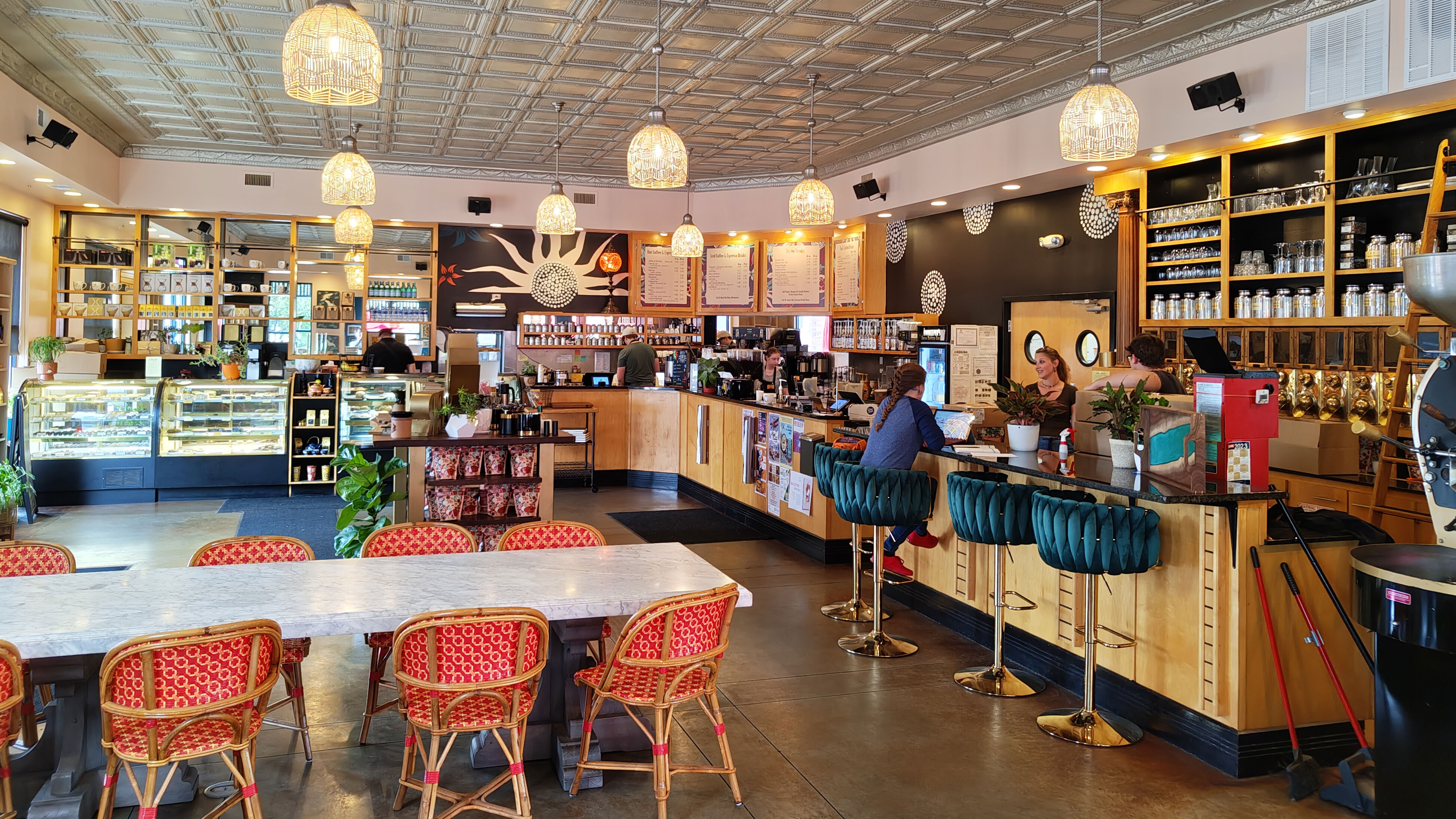 Sie rösten auch ihren eigenen Kaffee und auch die Sandwiches super lecker