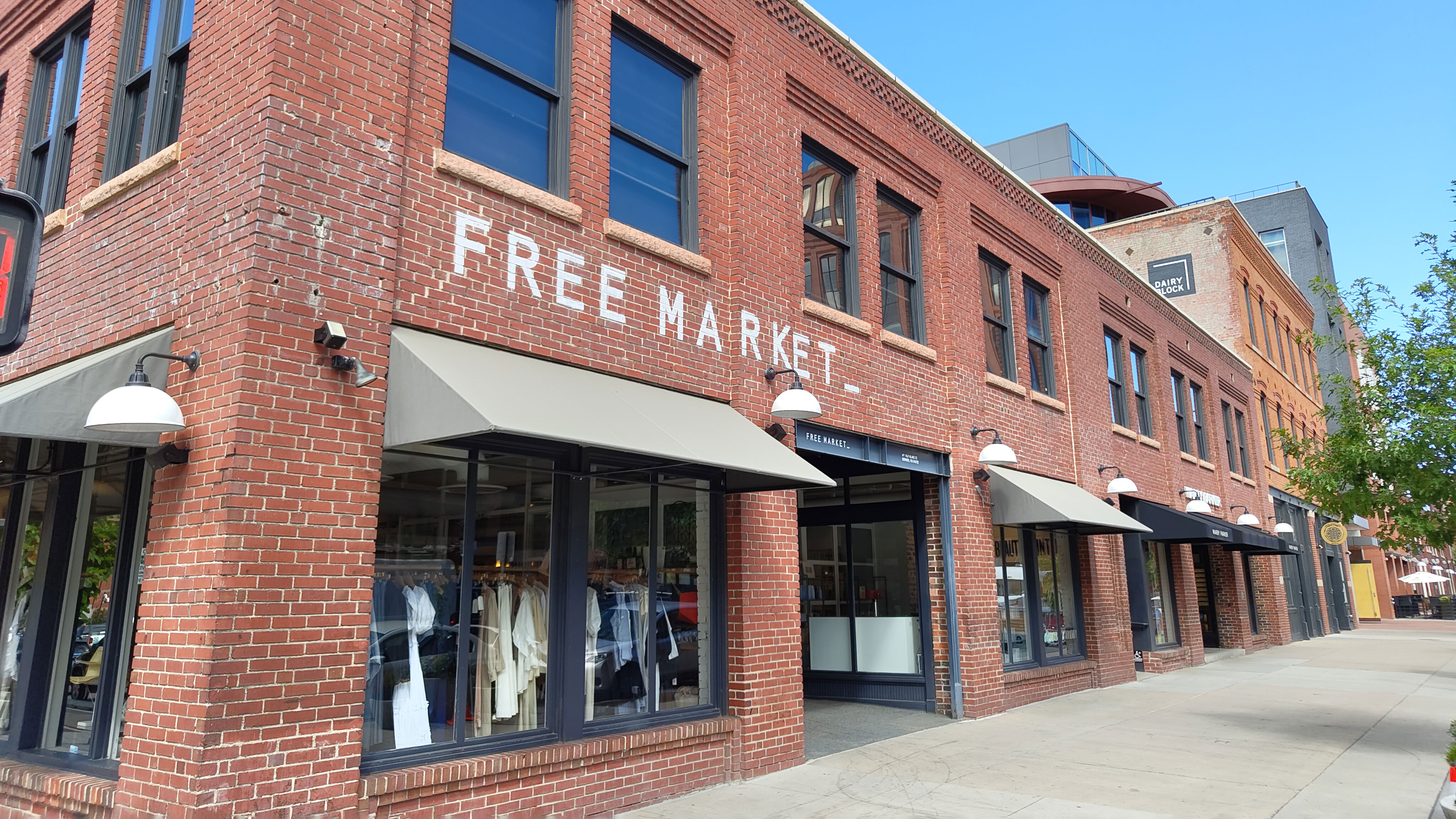 Eines der vielen Geschäfte und Passagen