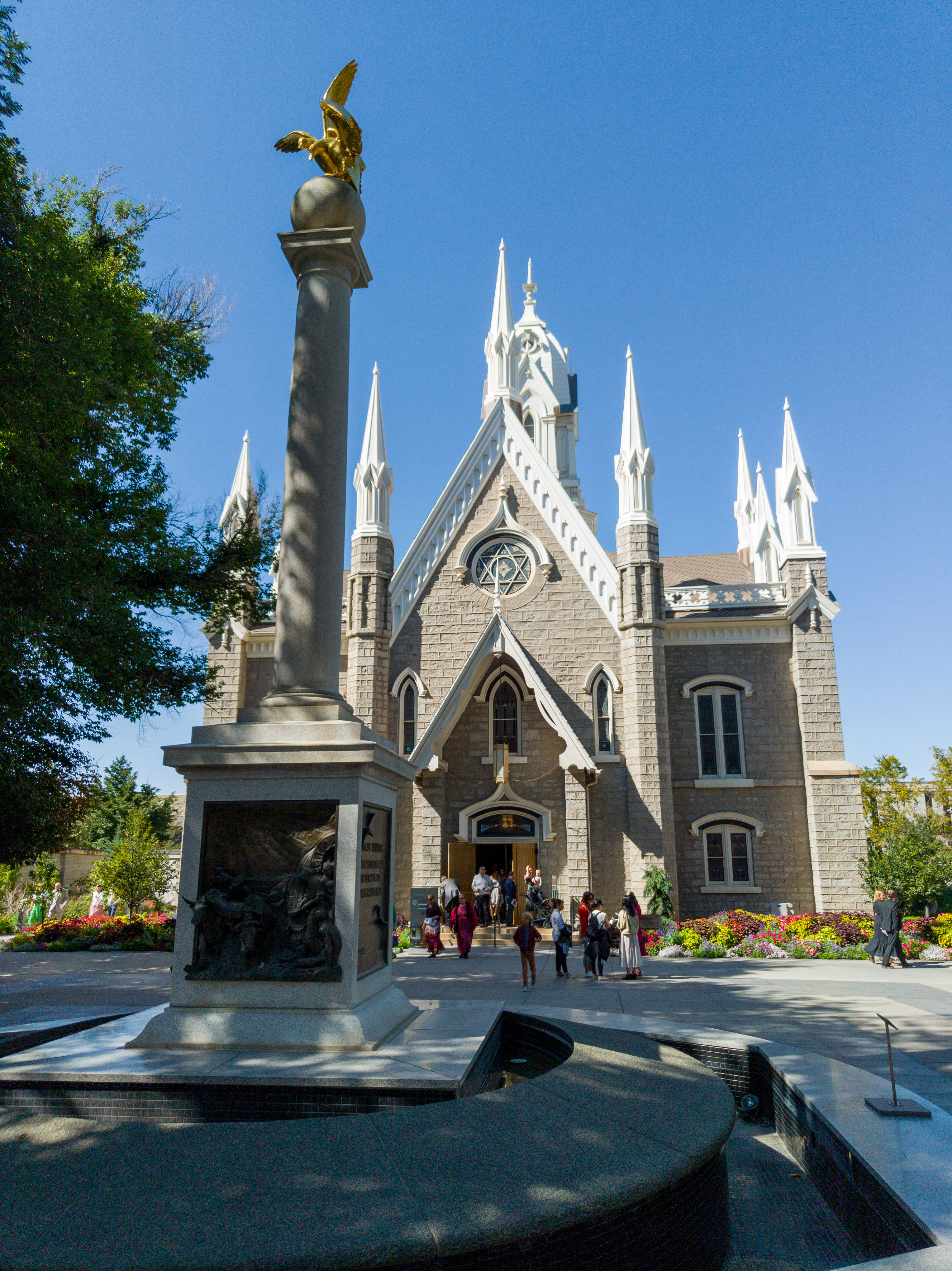 Assembly Hall nach dem Service