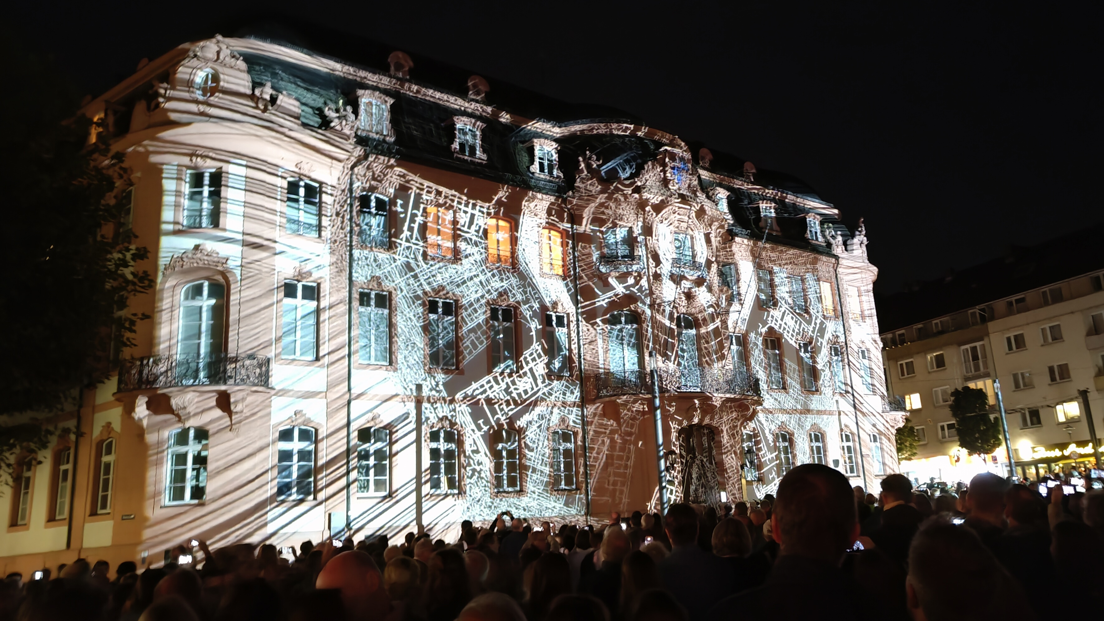 Der Schillerplatz eine Spielbox